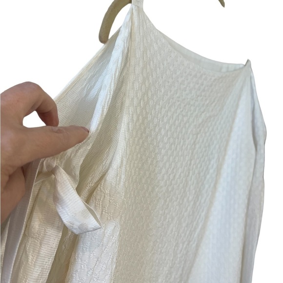 Club Monaco Open Shoulder Long Sleeve Blouse - Picture 6 of 10